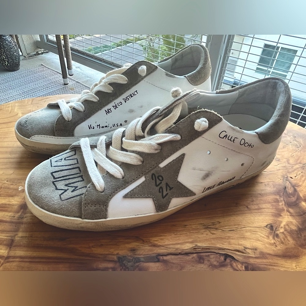 Golden Goose Super-Star with gray suede and lettering Miami Design Sz 37